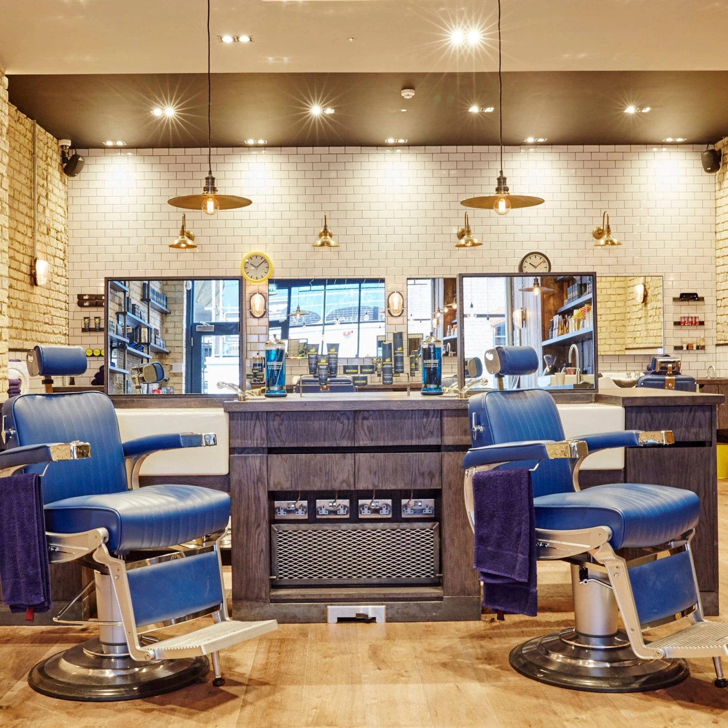 Brooklyn Flat Pendant - 15 Inch - Brass 10 Brooklyn Flat Pendant - 15 Inch - Brass - Image 8